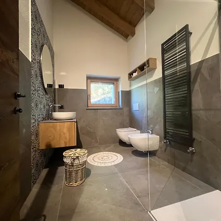 ヴィラ Perlino コーリコ